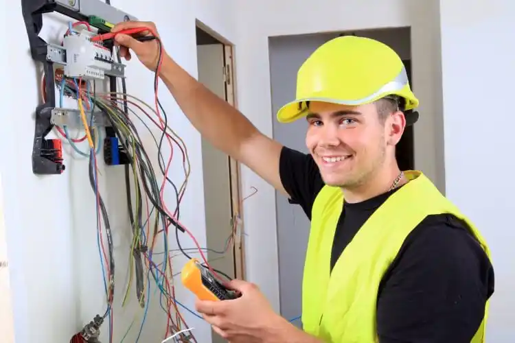 elektricien Overschild